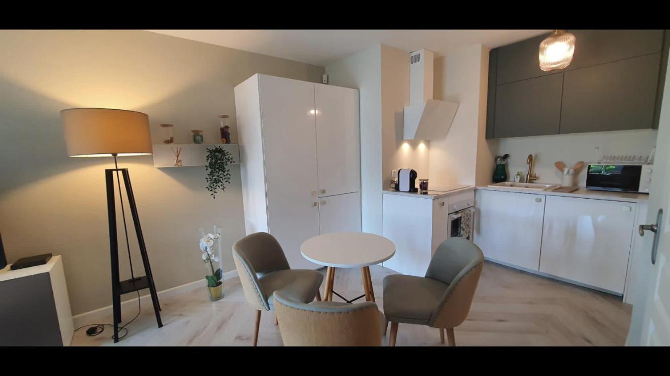 Beautiful Apartment Design Next To The Sea 앙티브 외부 사진
